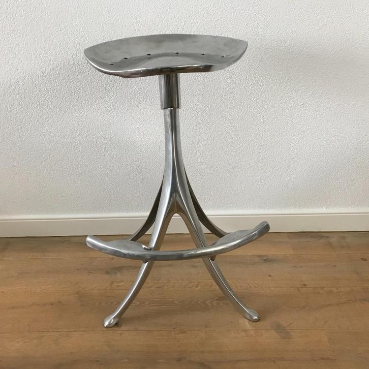Design barkruk kruk stool Quasar Khanh kunst zeldzaam, Huis en Inrichting, Barkrukken, Zo goed als nieuw, 60 tot 90 cm, 1 kruk