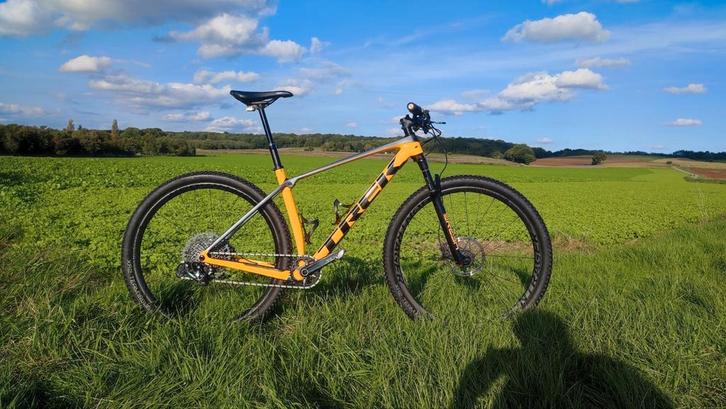 Trek Procaliber 9.7 - Maat L (175-188 cm) - Carbon MTB in to, Fietsen en Brommers, Fietsen | Mountainbikes en ATB, Zo goed als nieuw