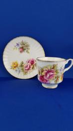 Royal Stafford kop en schotel, roze bloemen (1) 6A2, Huis en Inrichting, Keuken | Servies, Tweedehands verkoop, Tweedehands verkoop