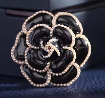 Zwarte ROZEN CC Broche, SUPER CADEAUTIP! beschikbaar voor biedingen