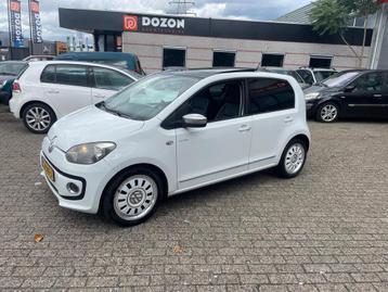 Volkswagen Up! 1.0 high up! BlueMotion leer pano navi beschikbaar voor biedingen