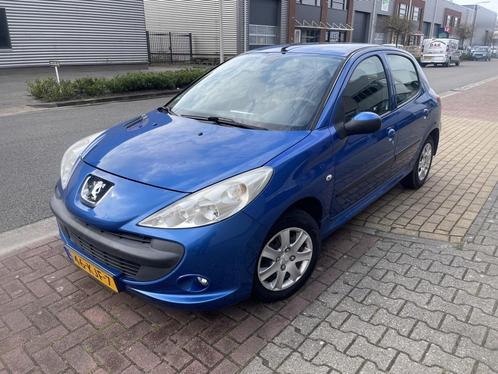 Peugeot 206+ 1.4 XS, Airco, 5 deuren, trekhaak, NAP, Auto's, Peugeot, Bedrijf, 206+, ABS, Airbags, Airconditioning, Elektrische ramen