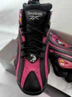 Reebok Shaqnosis GX2609 Basketball Shoes Black/Red - size 42, Zwart, Nieuw, Ophalen of Verzenden, Sneakers of Gympen