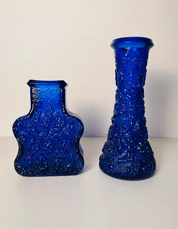 Kobalt blauw glazen vazen (2) ontwerp Lars Hellsten beschikbaar voor biedingen