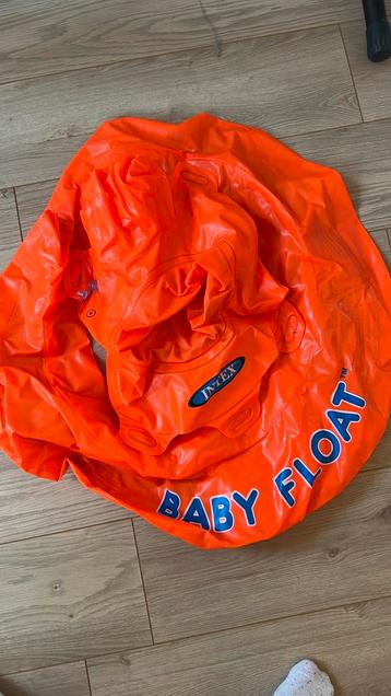 Intex babyfloat beschikbaar voor biedingen