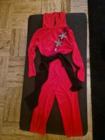 Rood Ninjago Lego Carnavalspak maat 6 jaar, Ophalen, Zo goed als nieuw, 122 t/m 128, Jongen