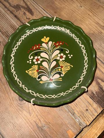 Decoratief Groen Bord met Bloemmotief beschikbaar voor biedingen