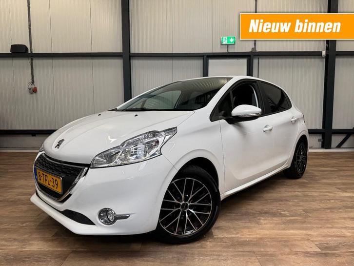Peugeot 208 1.2 VTi Active / CRUISE / AIRCO / 5-DRS /, Auto's, Peugeot, Bedrijf, Airbags, Airconditioning, Bluetooth, Boordcomputer
