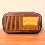 VINTAGE ITALIAANSE BUIZENRADIO TELEFUNKEN T82 1951 ZELDZAAM, Antiek en Kunst, Verzenden