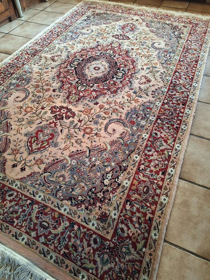 Handgeknoopt perzisch tapijt 266 x 153 prachtig!, Huis en Inrichting, Stoffering | Tapijten en Kleden, Zo goed als nieuw, 150 tot 200 cm