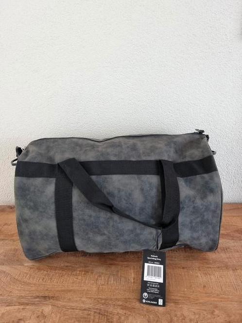 Nieuw Norlander Sporttas Grijs, Sieraden, Tassen en Uiterlijk, Tassen | Rugtassen, Nieuw, Ophalen of Verzenden