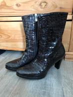 Voltan laklaarzen, Kleding | Dames, Schoenen, Bruin, Lage of Enkellaarzen, Ophalen of Verzenden, Zo goed als nieuw