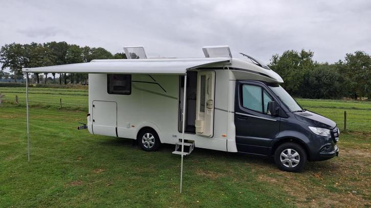 Als Nieuw: Hymer Tramp 695 S '22 Queensbed, Caravans en Kamperen, Campers, Bedrijf, tot en met 3, Half-integraal, Hymer, Diesel