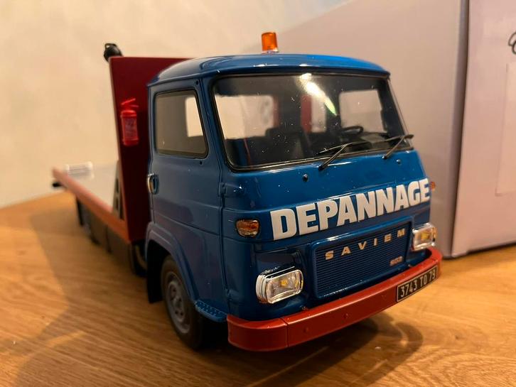 Renault Saviem SG2 Depannage | Ottomobile OT885 | 1:18, Hobby en Vrije tijd, Modelauto's | 1:18, Nieuw, Auto, OttOMobile, Ophalen of Verzenden