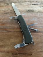 VICTORINOX LEGER ZAKMES, Caravans en Kamperen, Kampeergereedschap, Ophalen of Verzenden, Zo goed als nieuw