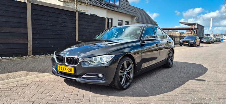 BMW 3-Serie 320i Aut8 (f30), Auto's, BMW, Particulier, 3-Serie, Benzine, B, Sedan, Automaat, Origineel Nederlands, Zwart, Achterwielaandrijving