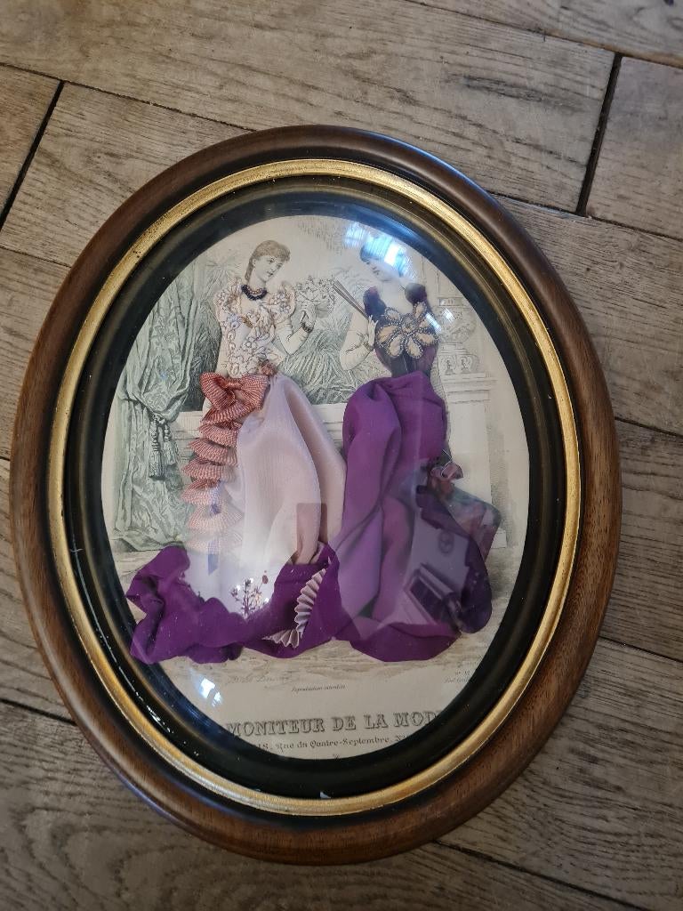 Vintage ovale lijst met bol glas en stof op prent, Antiek en Kunst, Curiosa en Brocante, Ophalen of Verzenden