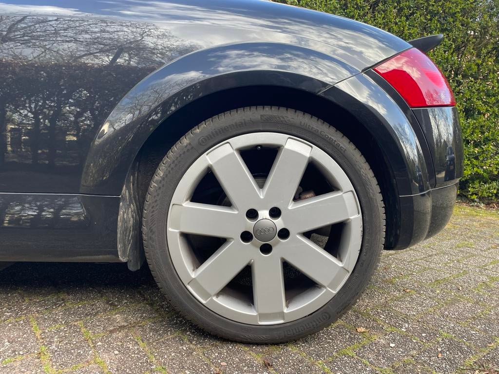 Audi TT 3.2 V6 Coupe Quattro 184KW AUT 2004 Zwart, Auto's, Audi, Automaat, TT, 3189 cc, 4 stoelen