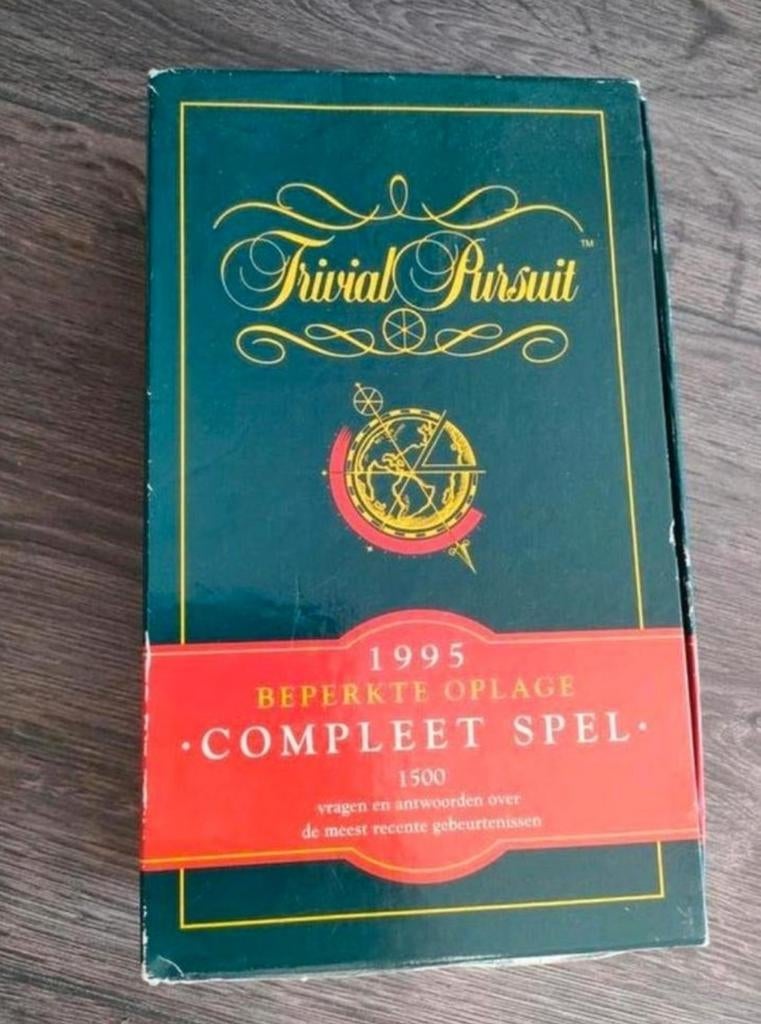 Trivial Pursuit Jaareditie 1995 - Compleet Spel, Hobby en Vrije tijd, Gezelschapsspellen | Bordspellen, Vijf spelers of meer, Ophalen