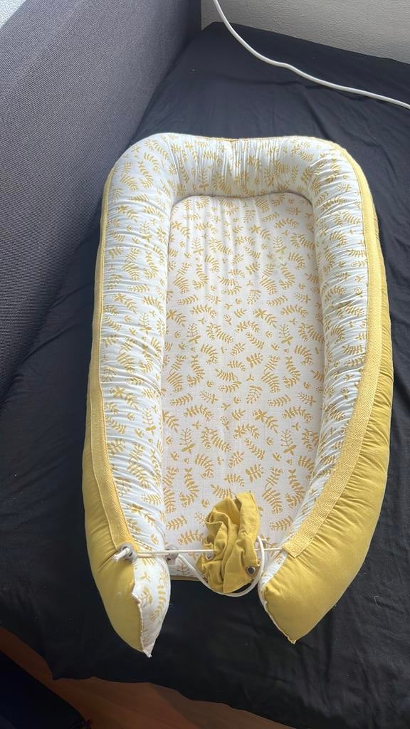 Babynestje geel, Ophalen, Zo goed als nieuw, Overige typen