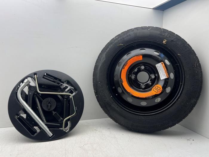 Krikset + reservewiel van een Ford KA, Gebruikt, -, -, Ophalen of Verzenden