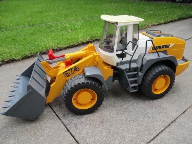 bruder Liebherr shovel, Ophalen, Gebruikt