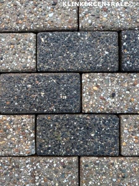 15m2 grijs betonklinkers keiformaat bkk bss oprit/terras, Tuin en Terras, Tegels en Klinkers, Gebruikt, Klinkers, Beton, 10 m² of meer