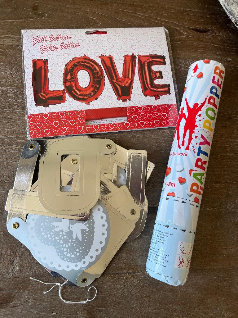 versiering huwelijk en vrijgezellenfeest, Ophalen of Verzenden, Nieuw, Versiering, Geboorte of Huwelijk