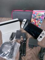 Nintendo Switch OLED WIT 2024 | NIEUWSTAAT + Mario Kart, Ophalen of Verzenden, Zo goed als nieuw, Met 2 controllers, Switch OLED