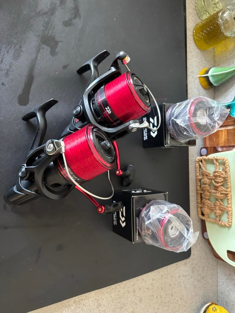 Daiwa Crosscast Surf 35 SCW QD molens, Ophalen of Verzenden, Zo goed als nieuw, Molen