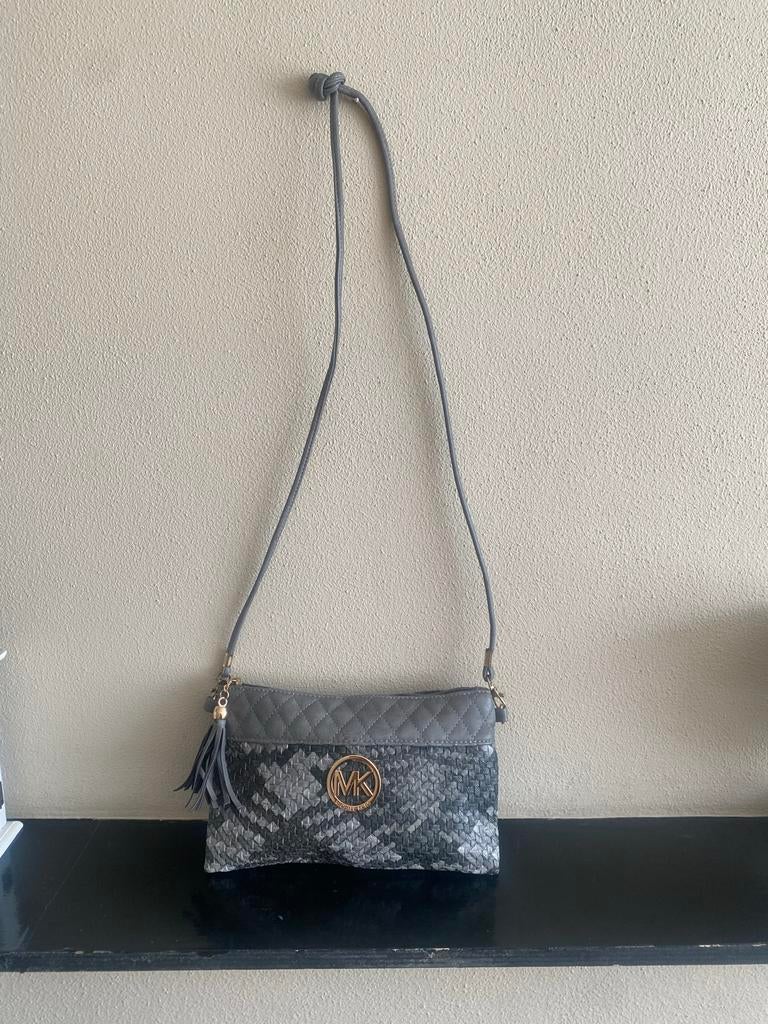 Schoudertasje - Grijs, Sieraden, Tassen en Uiterlijk, Tassen | Damestassen, Ophalen of Verzenden, Nieuw, Grijs, Schoudertasje