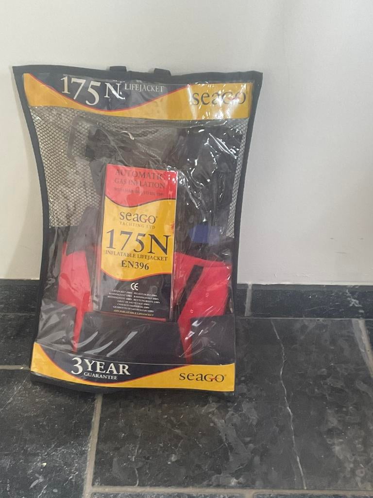 Seago reddingsvest 150N/175N - Nieuw in verpakking (twee), Watersport en Boten, Watersportkleding, Ophalen, Nieuw, Dame of Heer