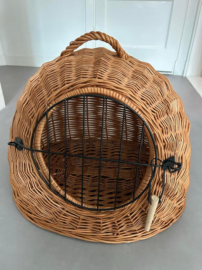 Poezenmand, Ophalen, Zo goed als nieuw