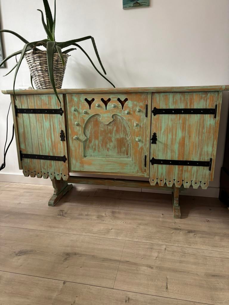 Houten dressoir in Bohemian, vintage, Ibiza style, Huis en Inrichting, Kasten | Dressoirs, Ophalen, Zo goed als nieuw, 25 tot 50 cm