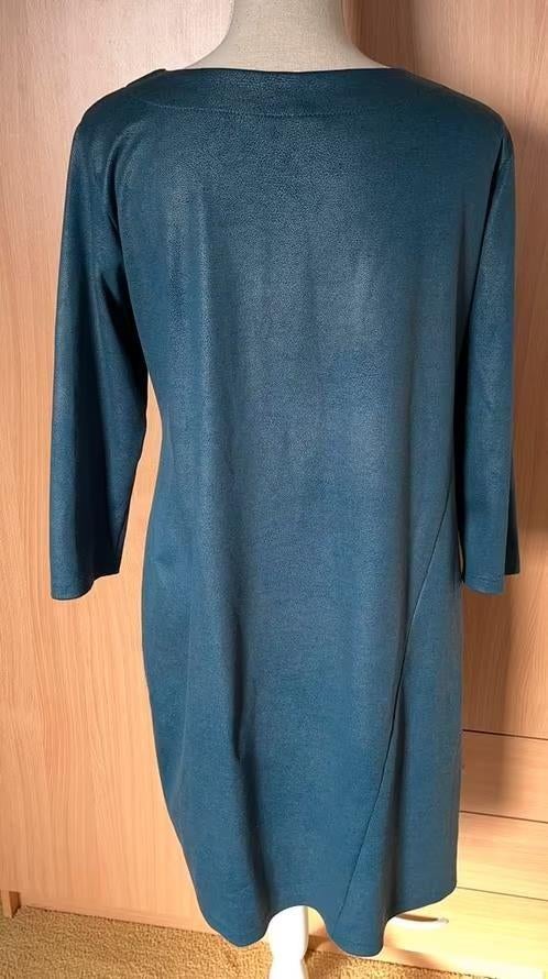 Ophilia emerald kleurige suède look jurk maat 44[v], Kleding | Dames, Maat 42/44 (L), Ophalen of Verzenden, Zo goed als nieuw