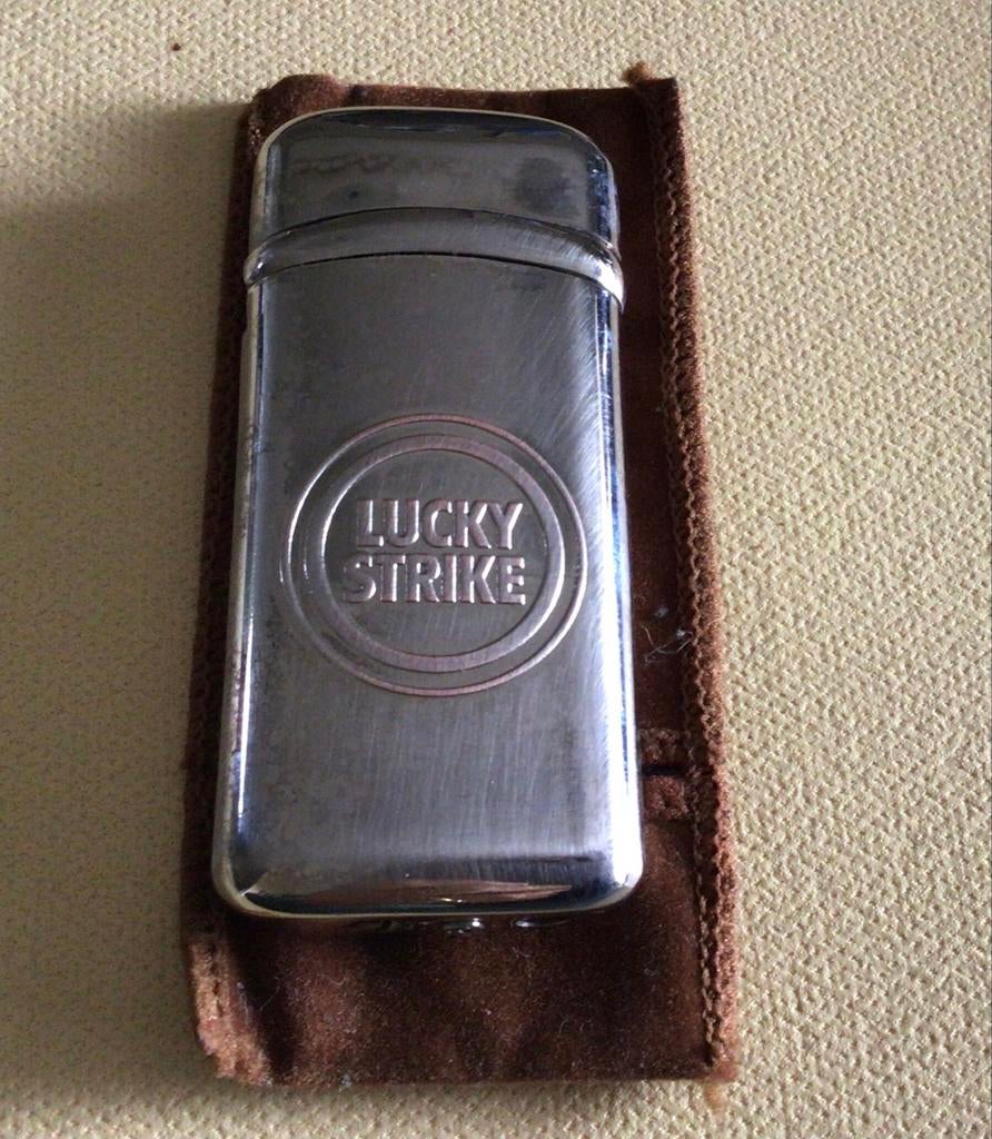 Lucky Strike aansteker - Vintage verzamelobject, Ophalen of Verzenden, Gebruikt, Aansteker