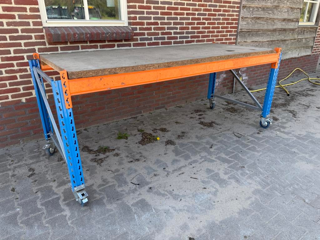 Verrijdbare Werktafel 2.5M x 1M voor Werkplaats, Ophalen, Gebruikt, 70 tot 120 cm