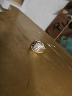 18k goud ring, 20 of groter, Heer, Ophalen of Verzenden, Zo goed als nieuw