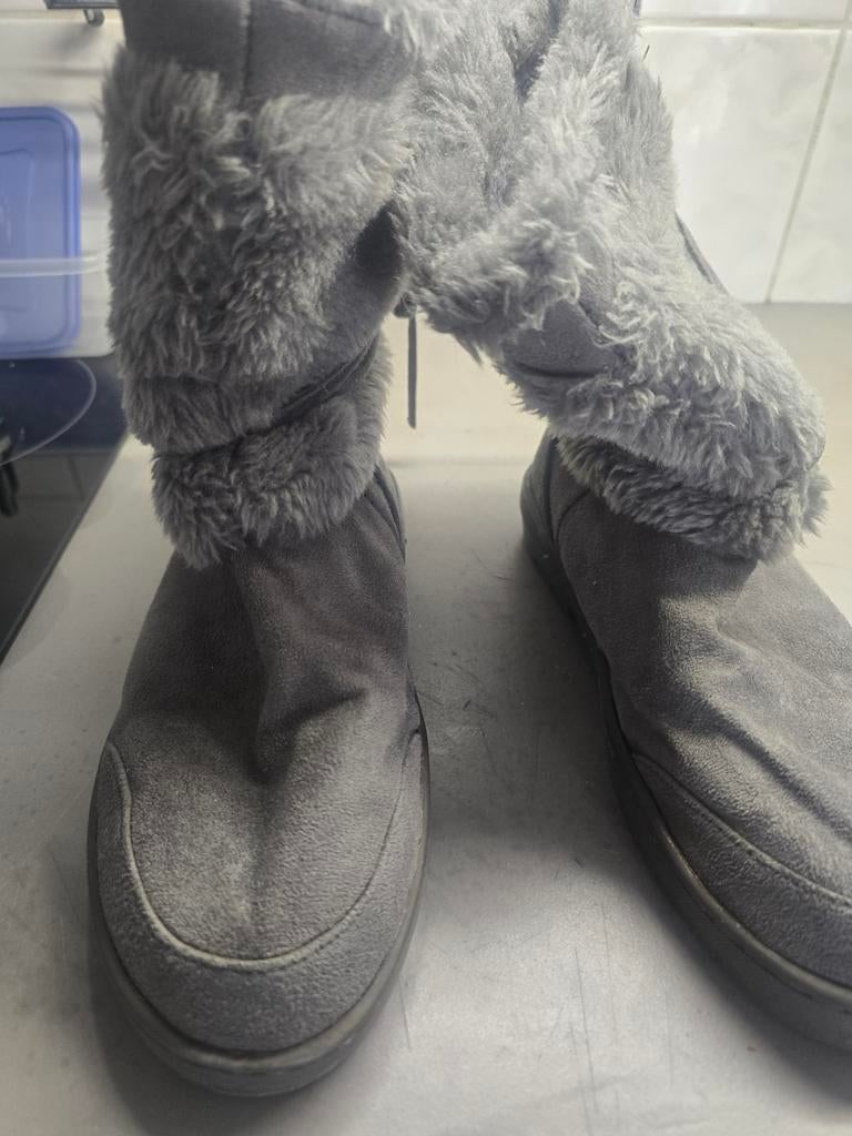 Grijze dames laarzen met bontvoering - Maat 42, Doe-het-zelf en Verbouw, Veiligheidskleding, Ophalen of Verzenden, Gebruikt