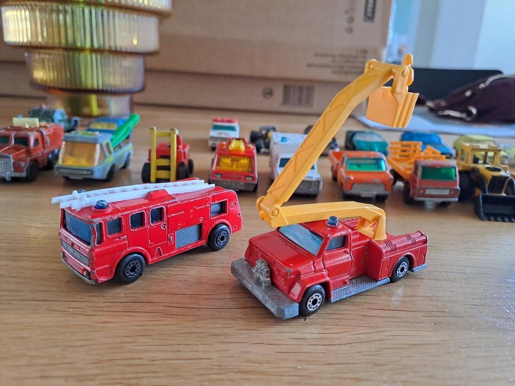 Matchbox, Majorette en Corgi junior metalen auto's -31 stuks, Ophalen of Verzenden, Gebruikt