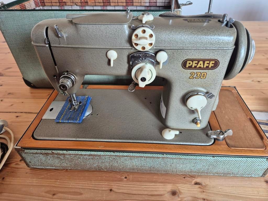 Pfaff professionele naaimachine, Ophalen, Gebruikt, Naaimachine, Pfaff