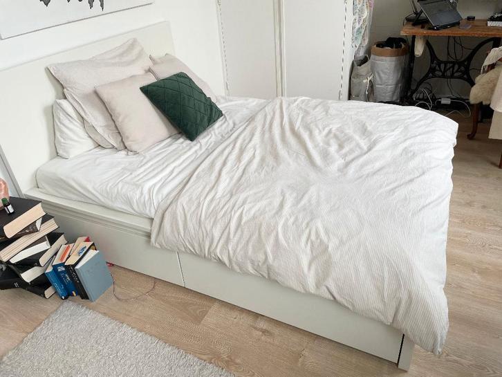 Bed MALM van IKEA, wit, 140x200cm + lattenbodem, Huis en Inrichting, Slaapkamer | Bedden, Gebruikt, Tweepersoons, 140 cm, 200 cm