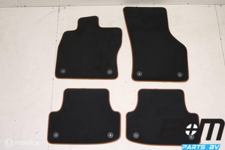 Nieuwe Originele mattenset Audi A3 8V 8V4863011A, Auto-onderdelen, Interieur en Bekleding, Gebruikt