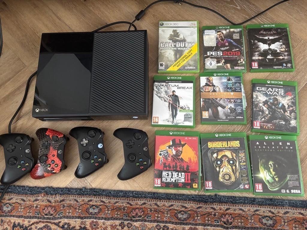 xBox One + 4 controllers + 9 games/spelletjes, Spelcomputers en Games, Games | Xbox One, Gebruikt, Avontuur en Actie, 3 spelers of meer