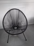 Zwarte draadstoel, Ophalen