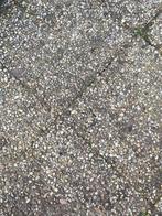 Gratis 40 grindtegels 50x50, Tuin en Terras, Tegels en Klinkers, Ophalen, Gebruikt, 10 m² of meer, Grind