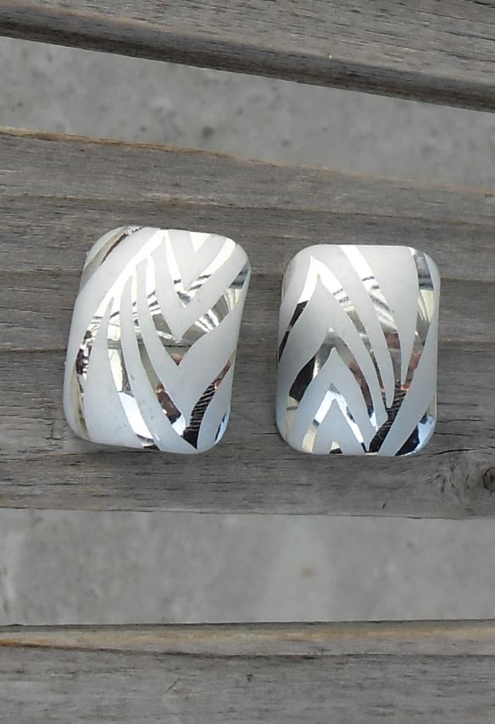 mooie luxe vintage oorbellen / oorstekers zilverkleurig '70, Sieraden, Tassen en Uiterlijk, Oorbellen, Overige materialen, Ophalen of Verzenden
