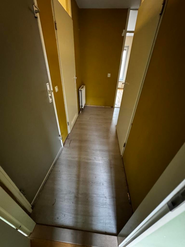 Gratis laminaatvloer grijs en houtkleur, Ophalen, Kunststof, Gebruikt, 50 tot 150 cm