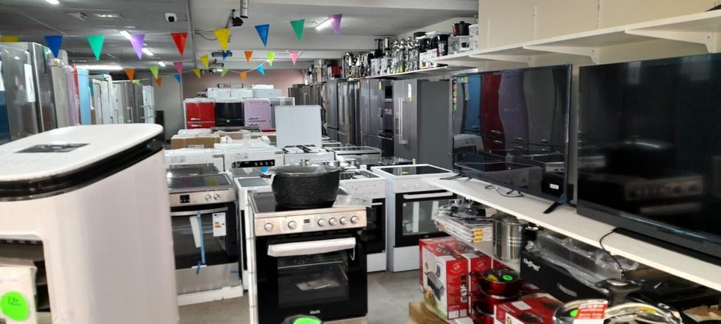 Nieuwe en outlet koelkasten wasmachines fornuizen Drogers ve, Huizen en Kamers, Kamers te huur