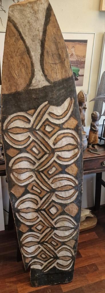 Asmat schild. Papua Nieuw Guinea. Dordrecht. €150,-, Antiek en Kunst, Ophalen